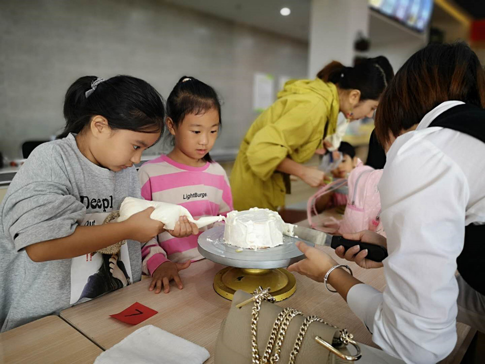 壹定发·幸福汇·幸福满满第三季度业主生日会(图1)